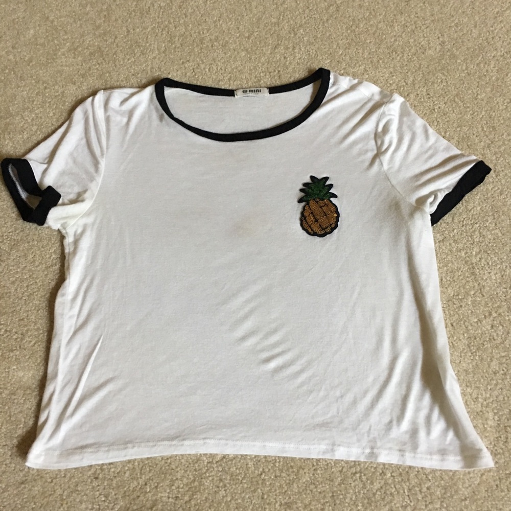 Sequin Pineapple 🍍 White Tee w/Black piping -M